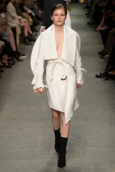 Look 1